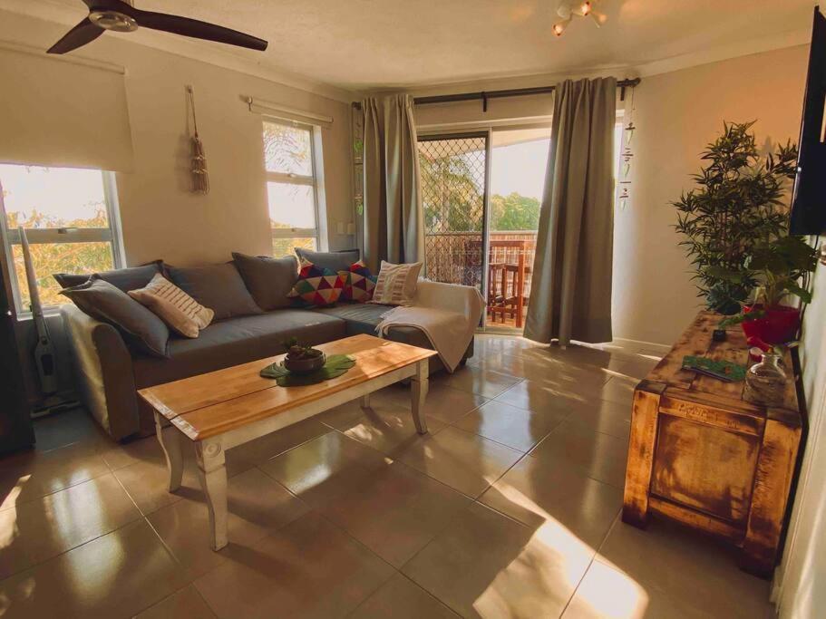 גולד קוסט Broadbeach, Stylish Apartment Close To Everything מראה חיצוני תמונה